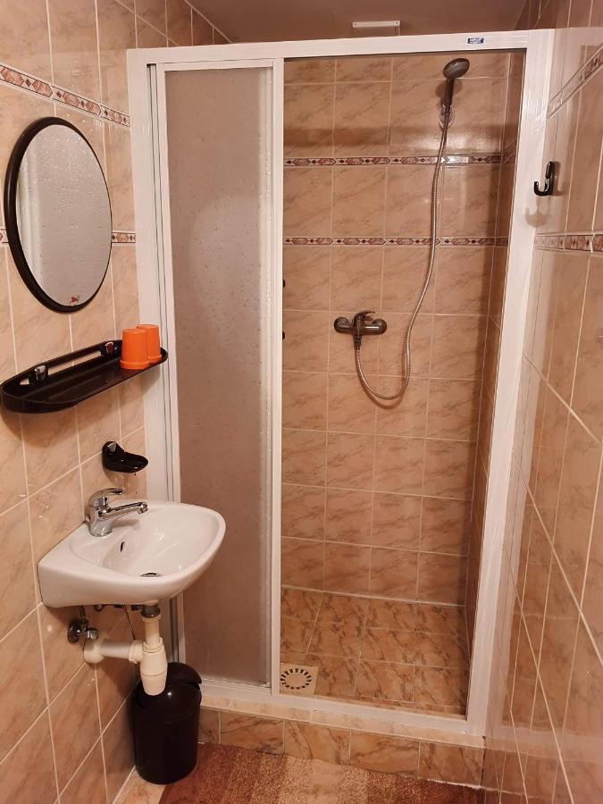 Penzion Pod Mustky Hotel Harrachov Bagian luar foto