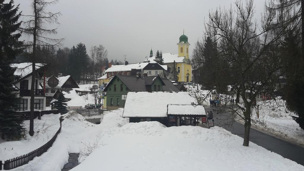 Penzion Pod Mustky Hotel Harrachov Bagian luar foto